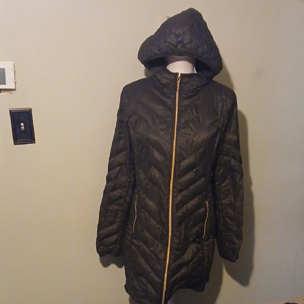 Michael Kors Olive Puffer Coat with Gold Zipper No Size Tag, Could Fit Medium